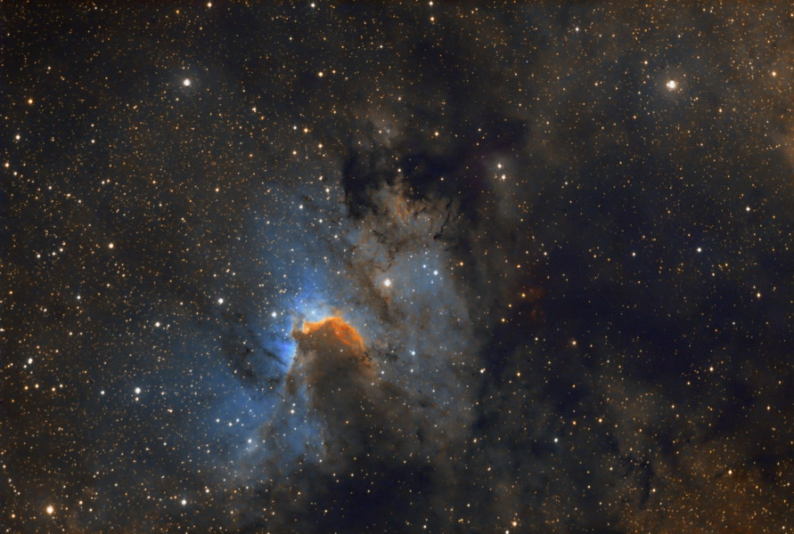 Nebulosa Caverna (SH2-155)